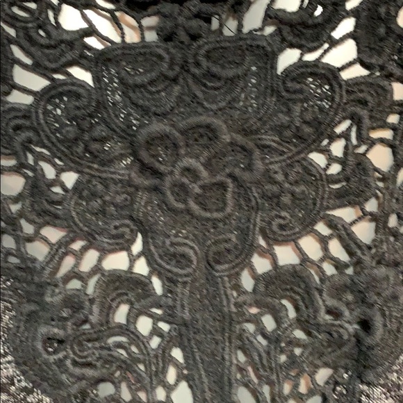 SALE!! Jennifer sweater size medium.    2 - Picture 3 of 4